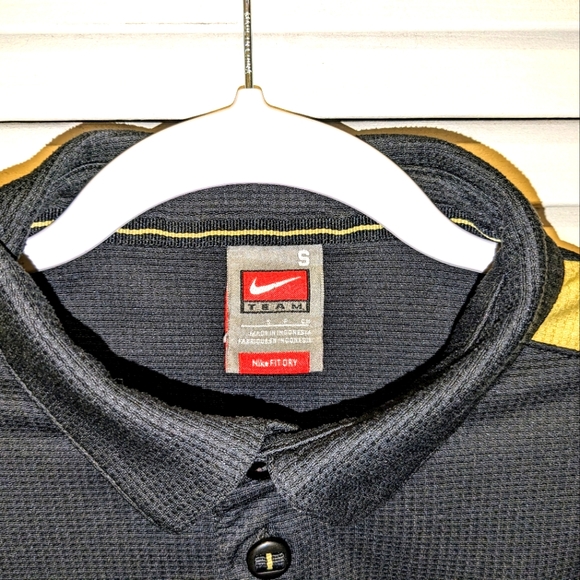 Nike DriFit Men's Colorado Buffaloes Football Black Polo Gold Shirt Small NCAA - Picture 3 of 11